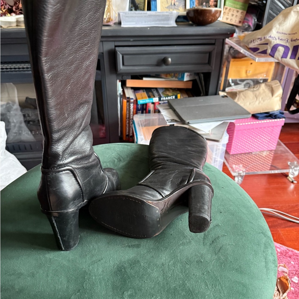 Frye Black Heeled Boots Classic Design